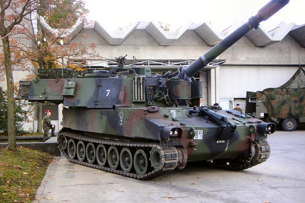 Swiss Army to replace M109 KAWEST self-propelled howitzers