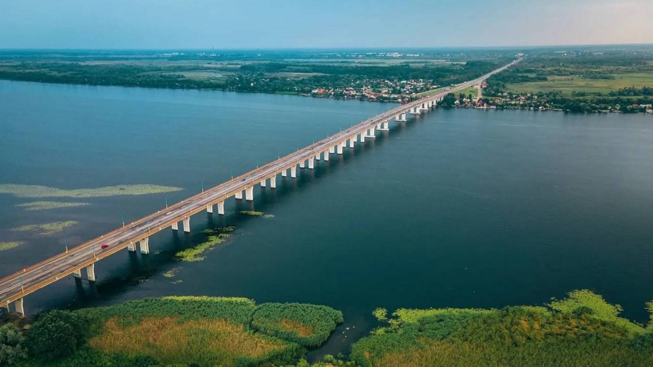 The Armed Forces of Ukraine confirmed the strikes at the Antonivskyi bridge and the dam in Nova Kakhovka