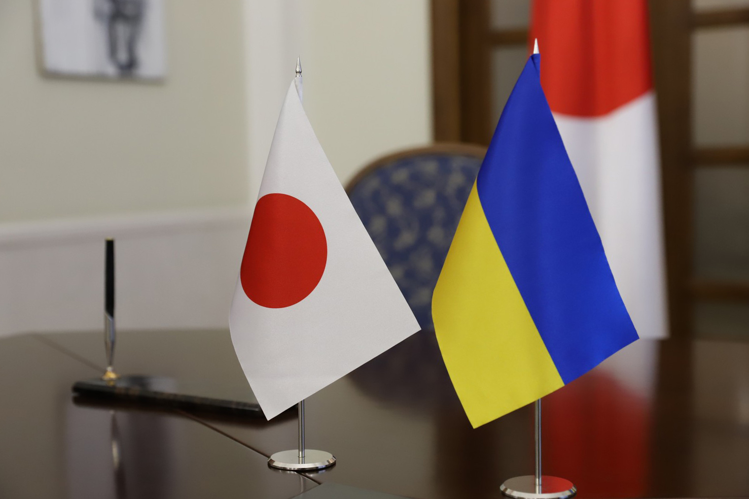 The Ministry of Defense of Japan will hand over vans and drones to Ukraine