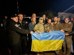 Захисники Маріуполя на свободі після обміну полоненими. “Редіс”, “Калина” та “Волина” – вільні