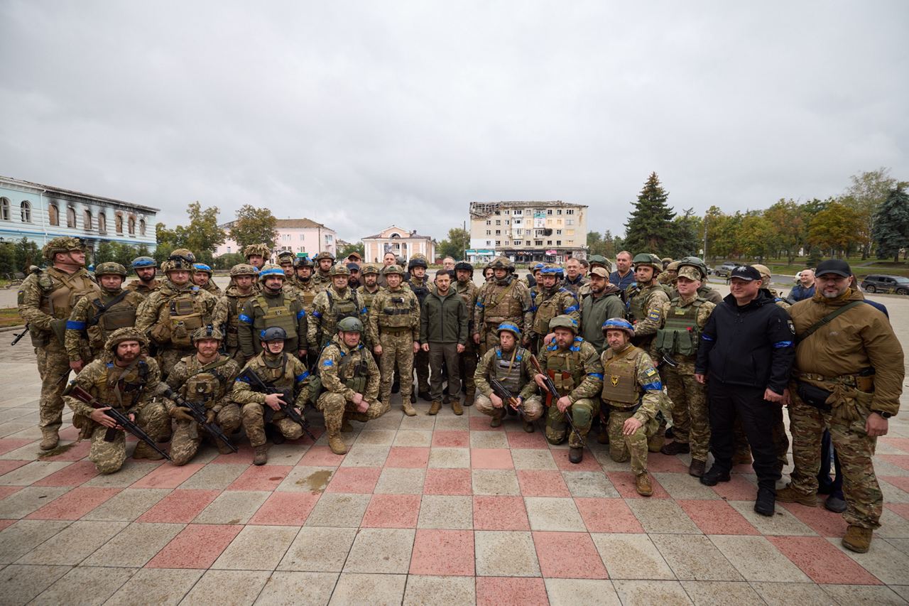 Урочистості з нагоди підняття українського прапора в Ізюмі, Харківська область, 14 вересня 2022 Фото: Офіс Президента України