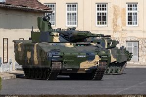 Угорщина отримала перші серійні БМП “KF41 Lynx” і БРЕМ “Buffalo”