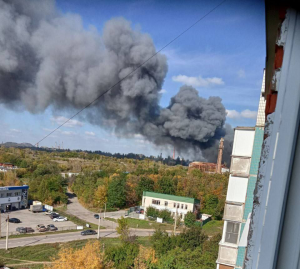 У Донецьку сильна пожежа, яка розпочалася після вибухів