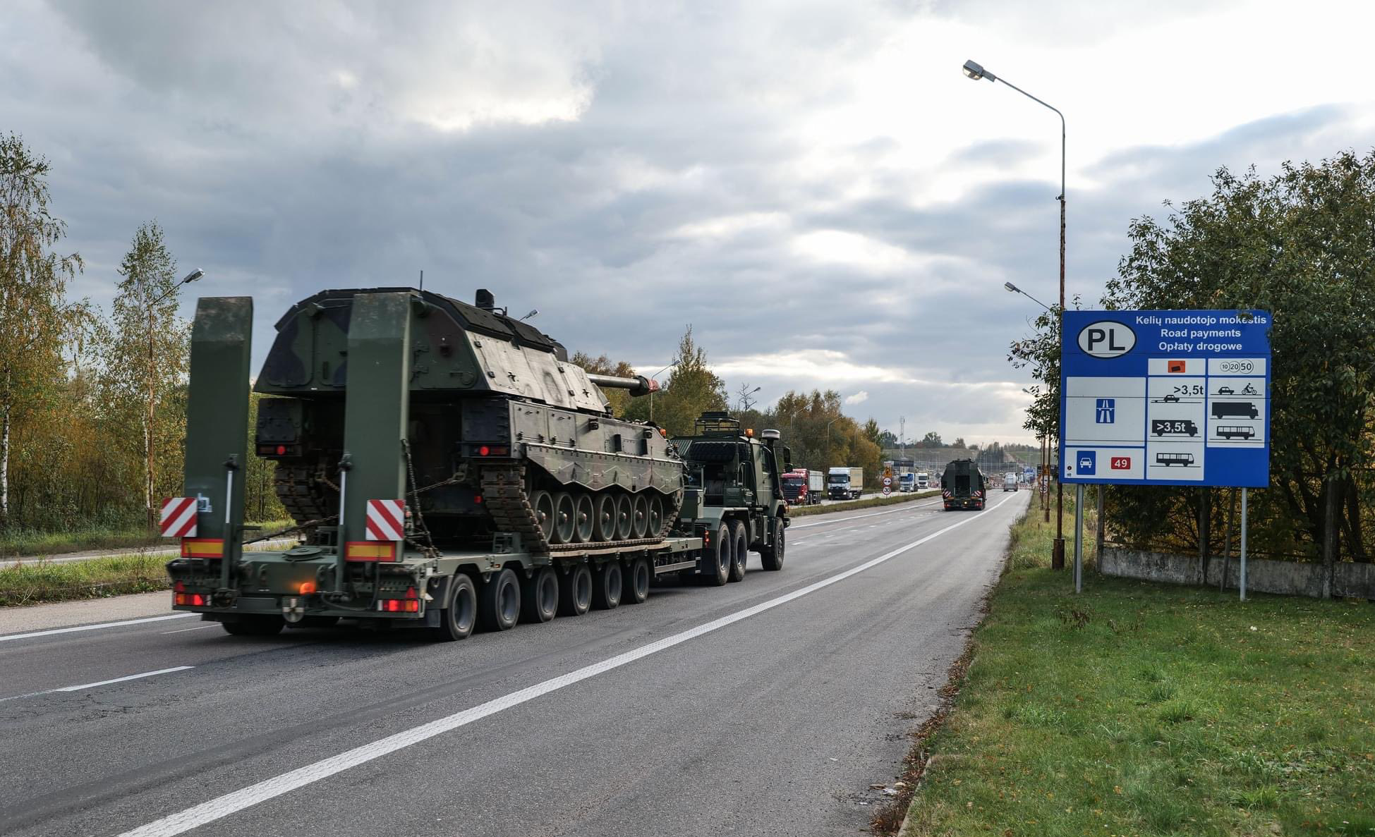 Lithuania repaired Ukrainian PzH 2000 self-propelled guns