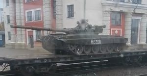 Reactivated Т-72А tanks headed for Russia spotted in Belarus