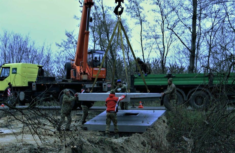 Fortifications keep being built in the Kyiv region