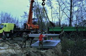 На Київщині продовжують розбудовувати фортифікаційні споруди