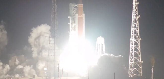 The Artemis I mission is launched. The Space Launch Systems rocket took off