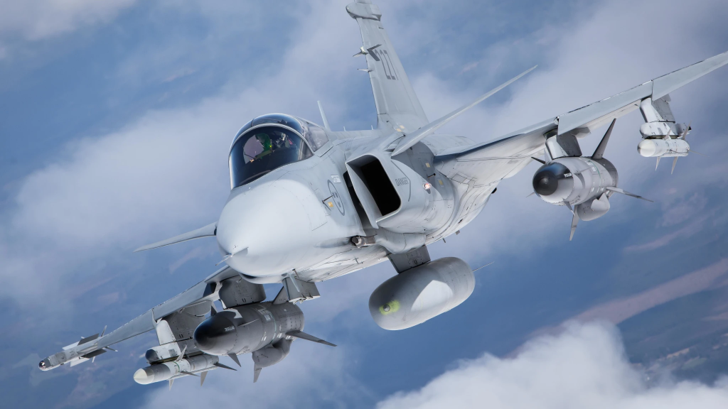 JAS-39 Gripen Фото: Saab
