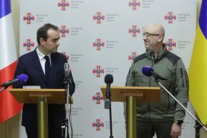 France will train Ukrainian officers to use the new air defense system