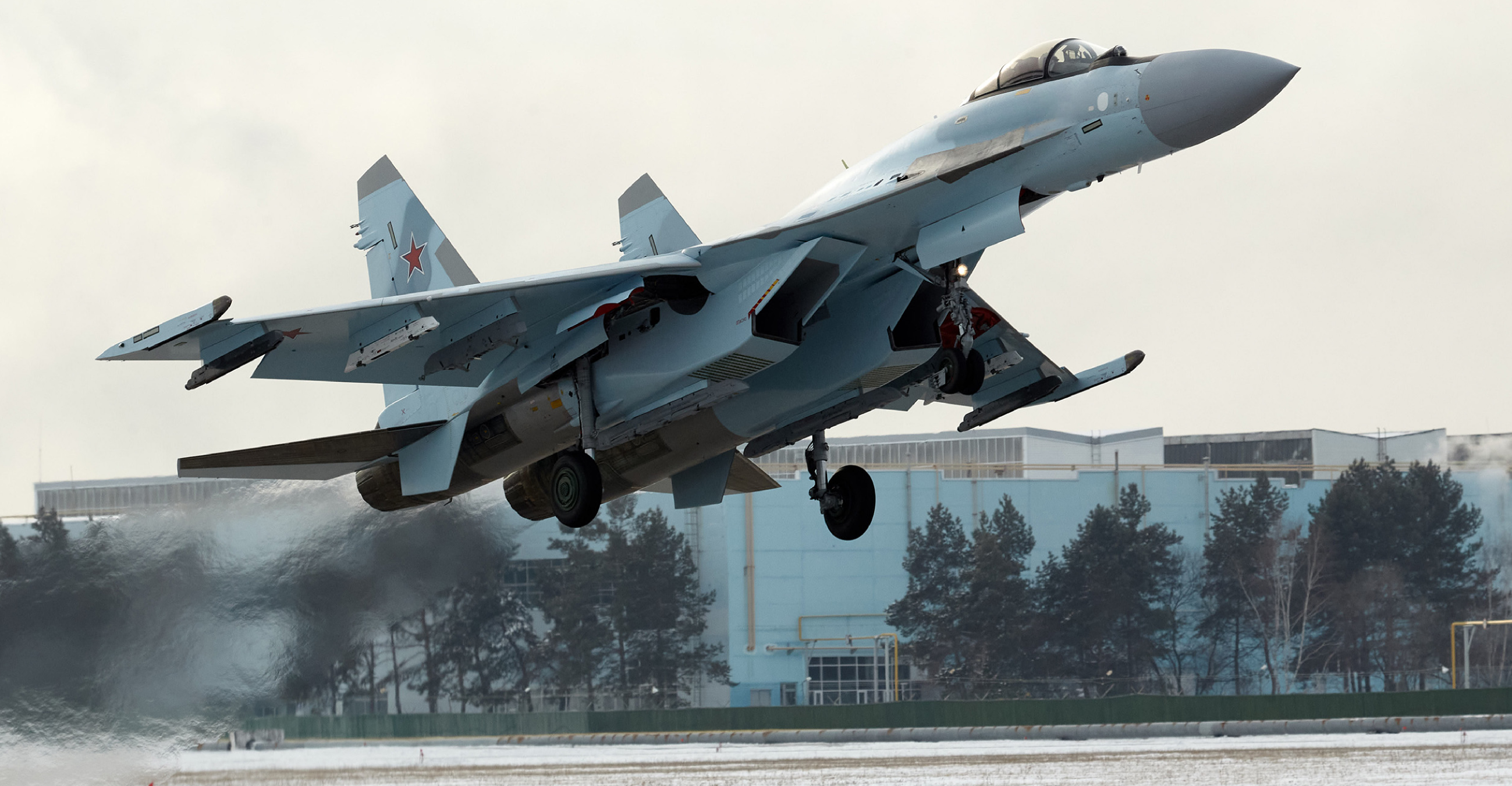 Rosyjska armia otrzymała nowe myśliwce Su-35S