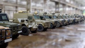 Pinzgauer та Ferret: бізнесвумен передала ЗСУ оригінальну бронетехніку