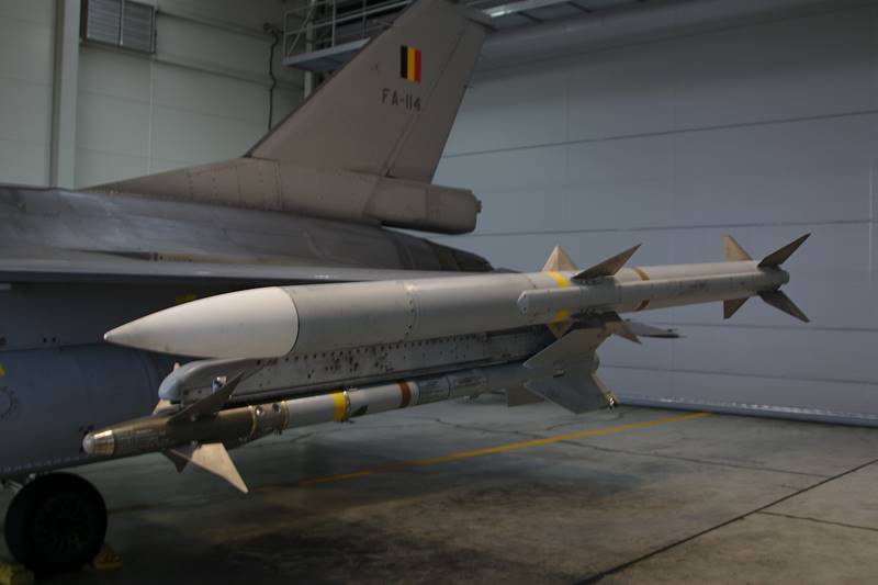 Belgium to supply Ukraine with AIM-120 AMRAAM missiles for NASAMS and small arms