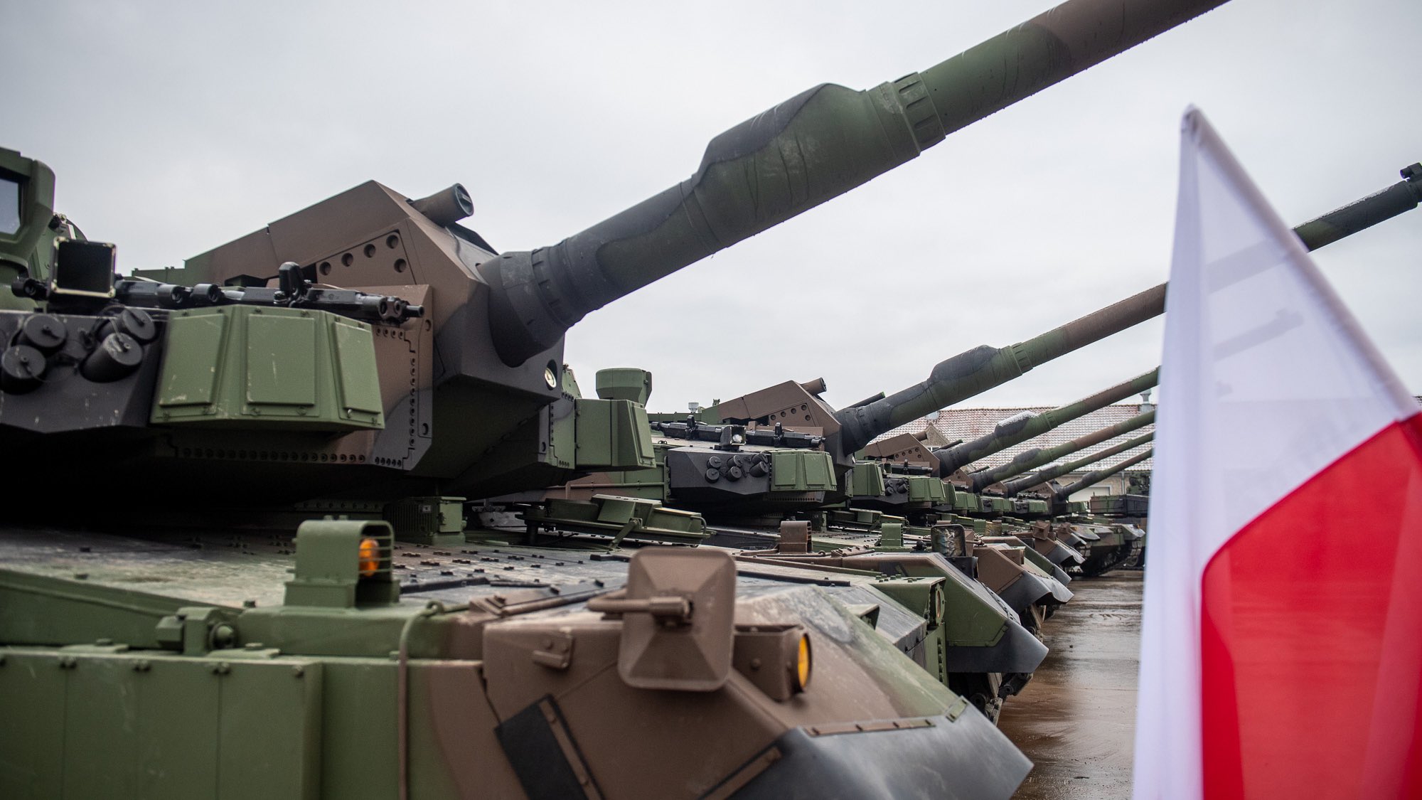 Poland is deploying a new division near the border with Belarus and the Russian Federation