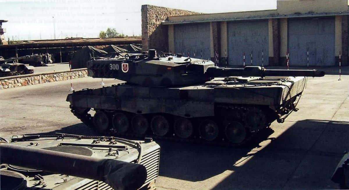 Spain repairs Leopard 2 tanks for Ukraine