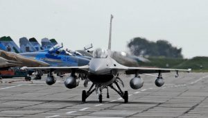 Залужний заявив, що ЗСУ потрібні винищувачі F-16