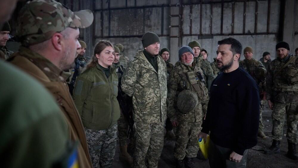 Volodymyr Zelensky visited frontline positions in the Bakhmut direction