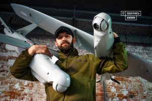 Ukrainian military receives upgraded Leleka-100 drones from local donors