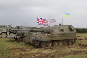 The second cohort of Ukrainian soldiers is finishing their training on AS-90 self-propelled howitzers