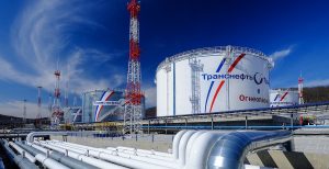 У Росії заявили про атаку безпілотника на резервуар для нафтопродуктів