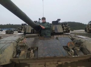 Ukrainians undergo training on PT-91 tanks in Poland