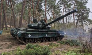 Territorial Defense Forces use captured Russian Т-62 tank to hone tank warfare skills