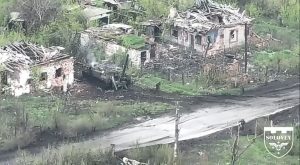 Ukrainian Defense destroyed Russian mortar 2S4 Tyulpan