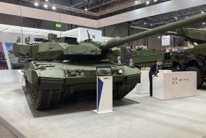 Krauss-Maffei Wegmann zaprezentował prototyp czołgu Leopard 2A8