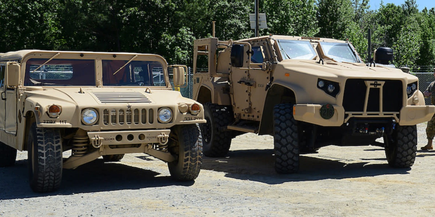 Армія США уклала новий контракт на HMMWV попри перехід на JLTV