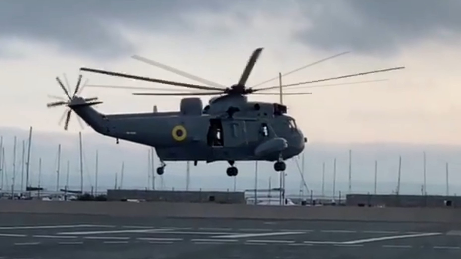 До України вирушив гелікоптер Sea King