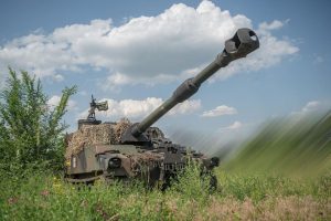 Ukrainian counteroffensive targets Russian tanks near Robotyne village