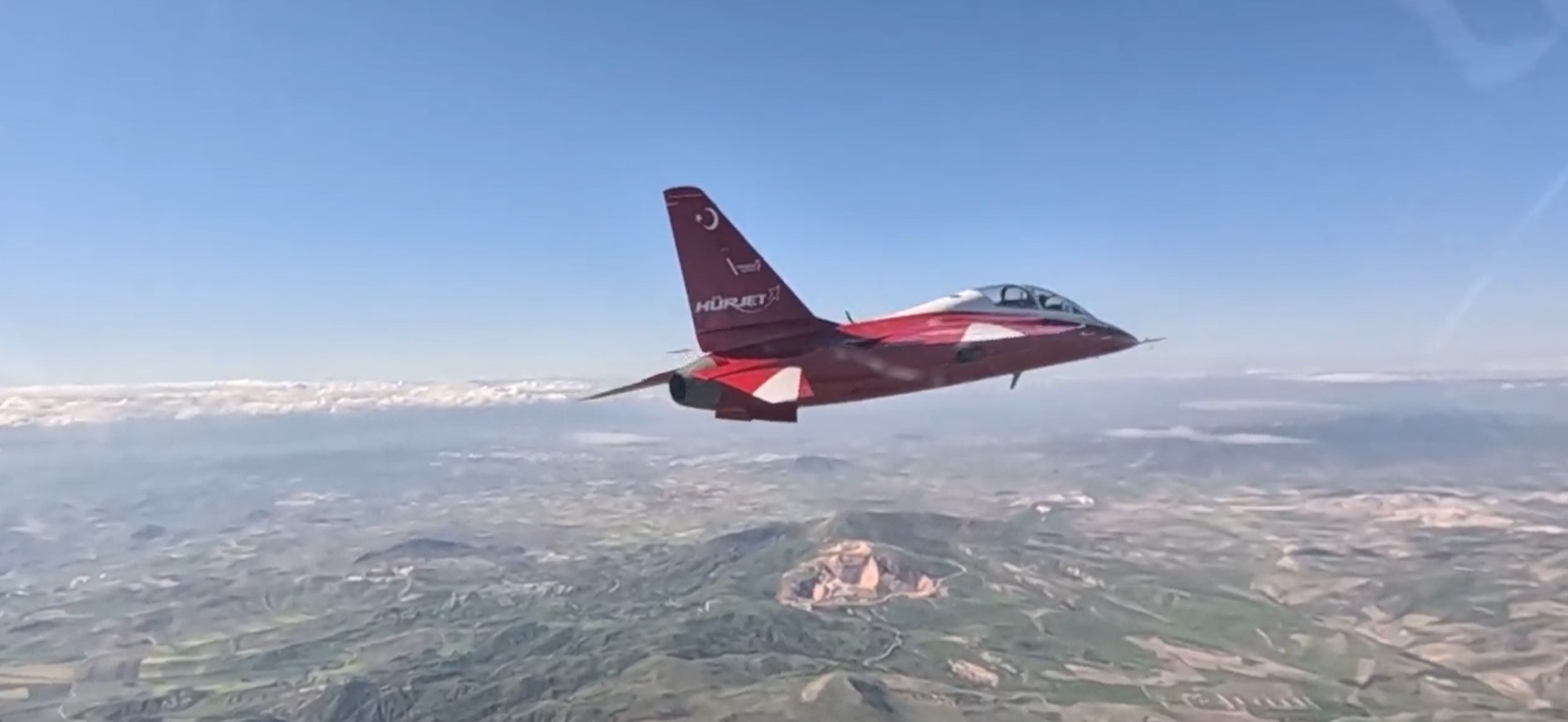 Turkish TAI Hürjet made its first full-fledged flight