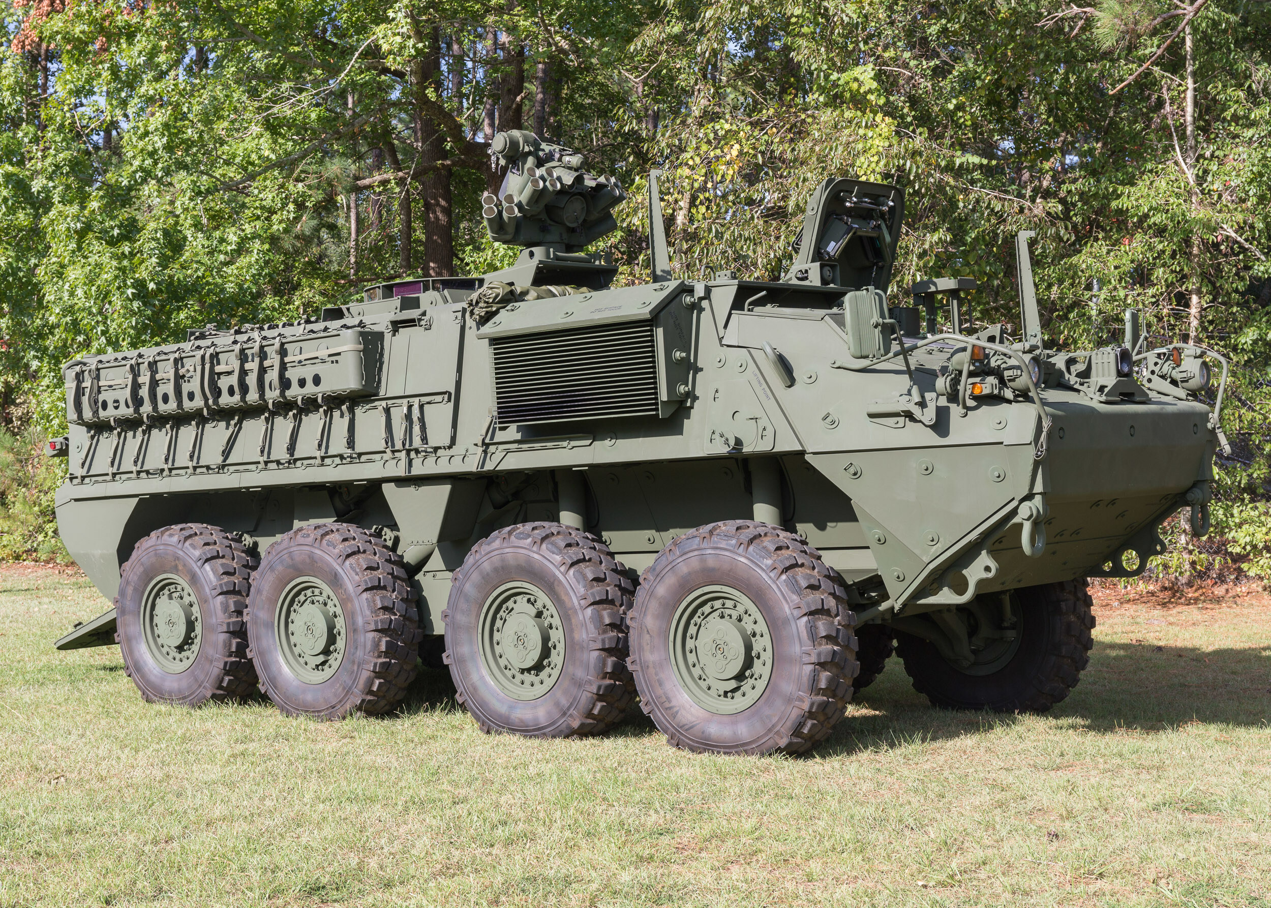 США замовляють додаткові БТР Stryker DVHA1