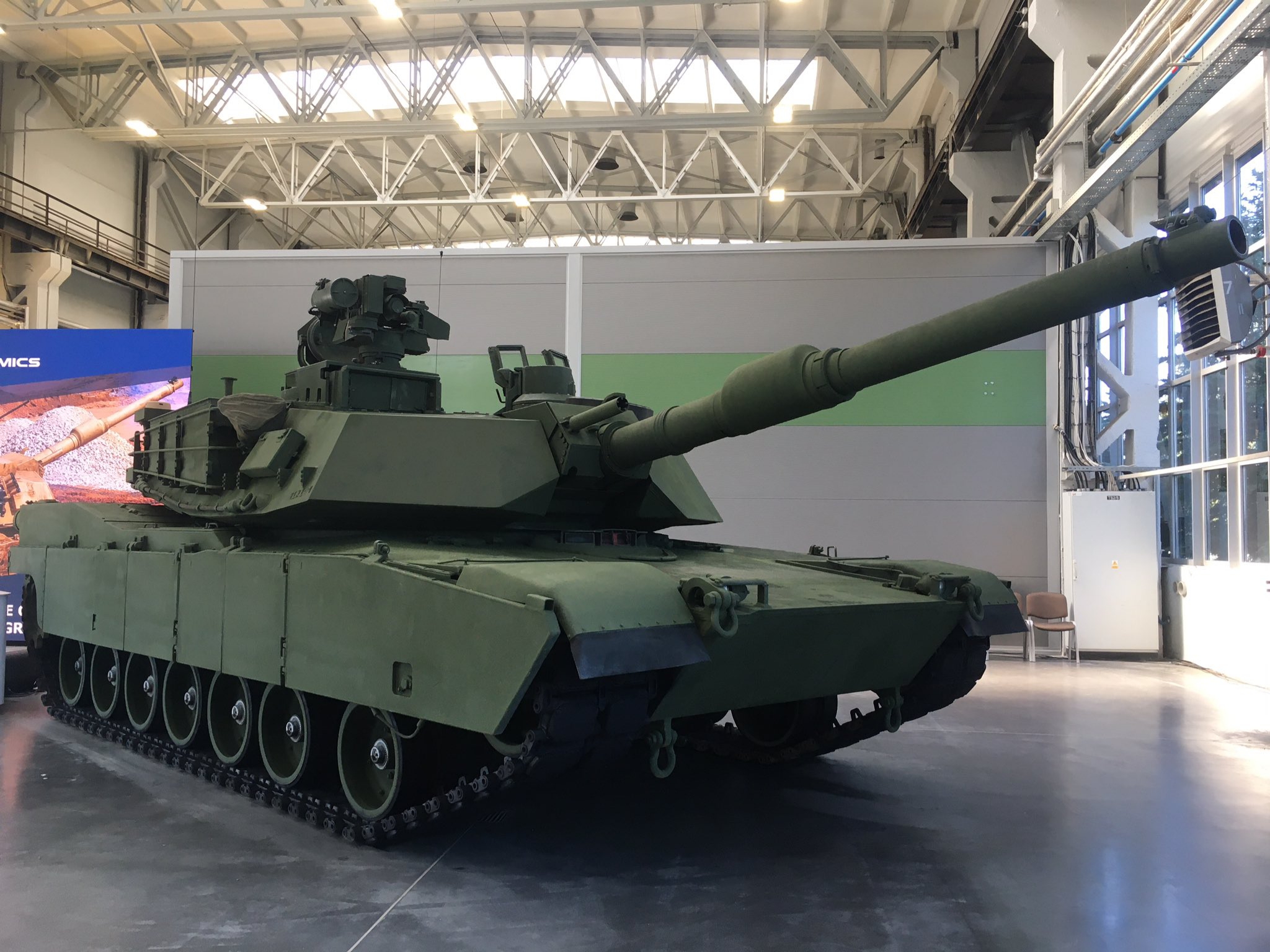 Abrams tanks maintenance center to be opened in Poland