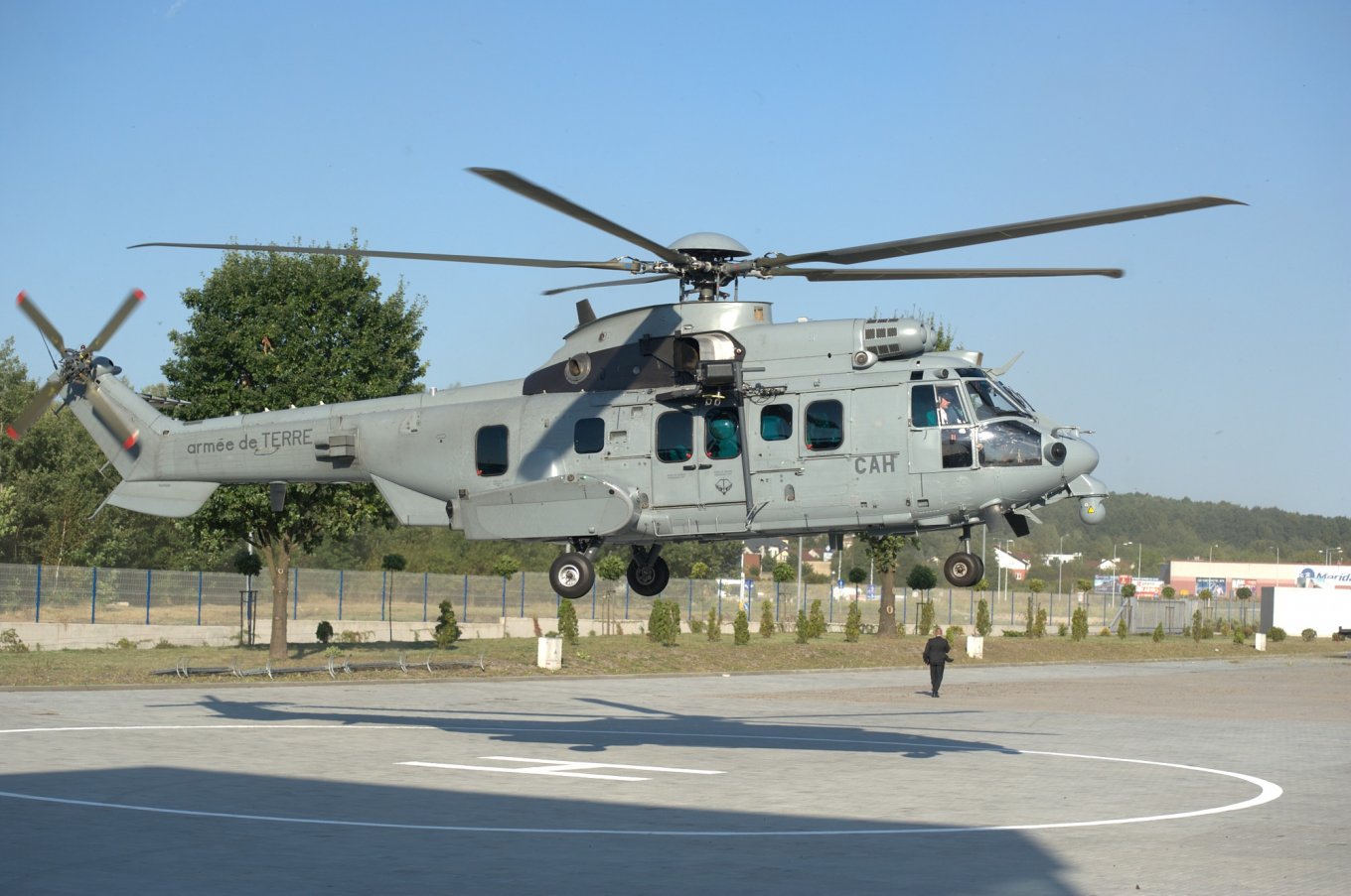 Нідерланди обрали Airbus Caracal для заміни Eurocopter Cougar