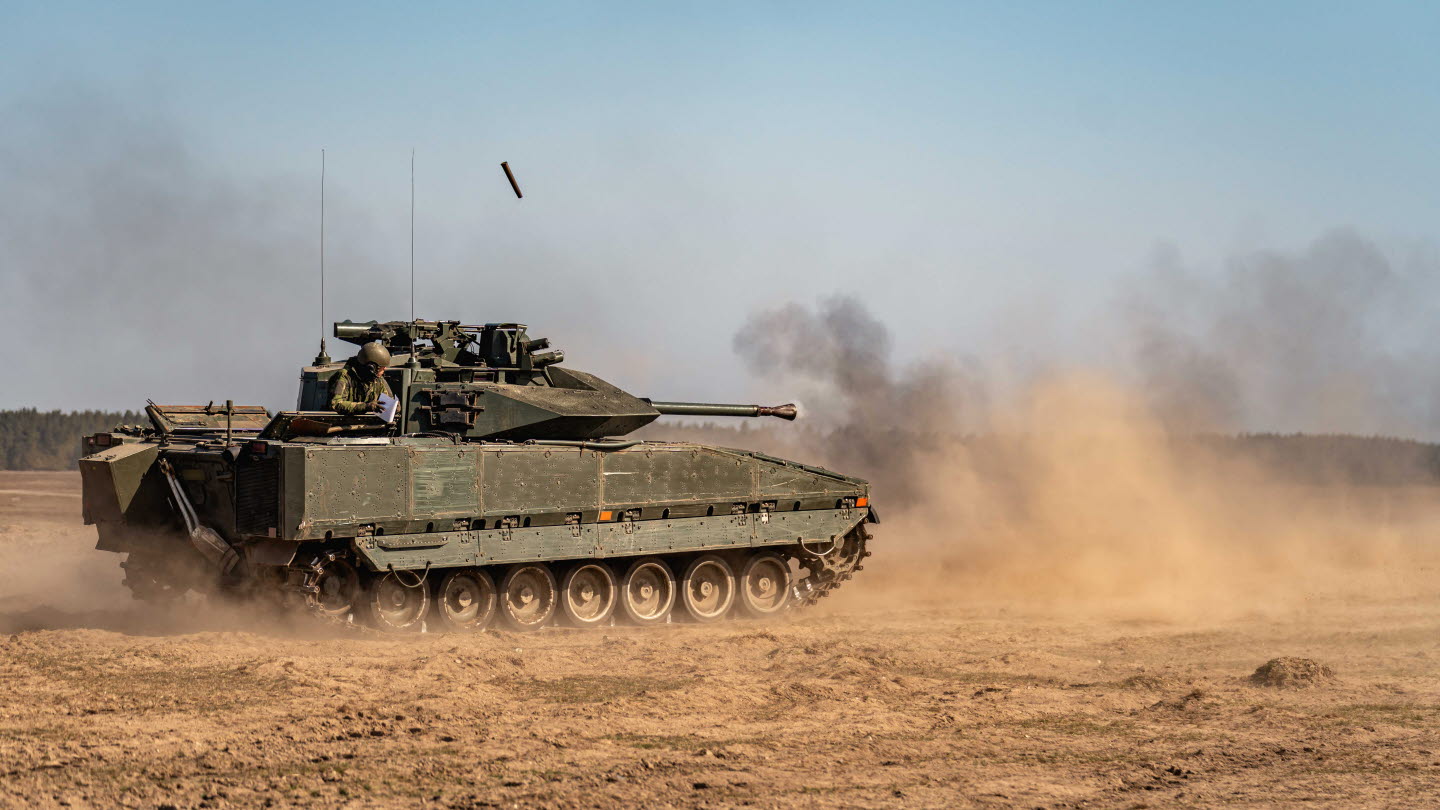 Lo Militares Ucranianos Han Mostrado Maniobras De Entrenamiento Con VCI Suecos CV 90