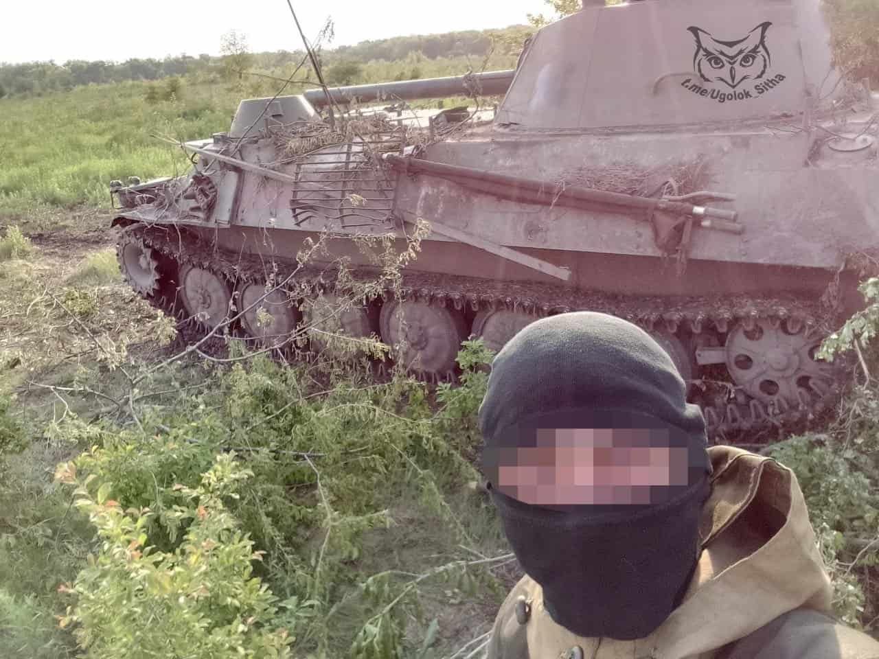 Російська кустарна модернізація МТ-ЛБ зі встановленим бойовим відділенням САУ Нона-С.