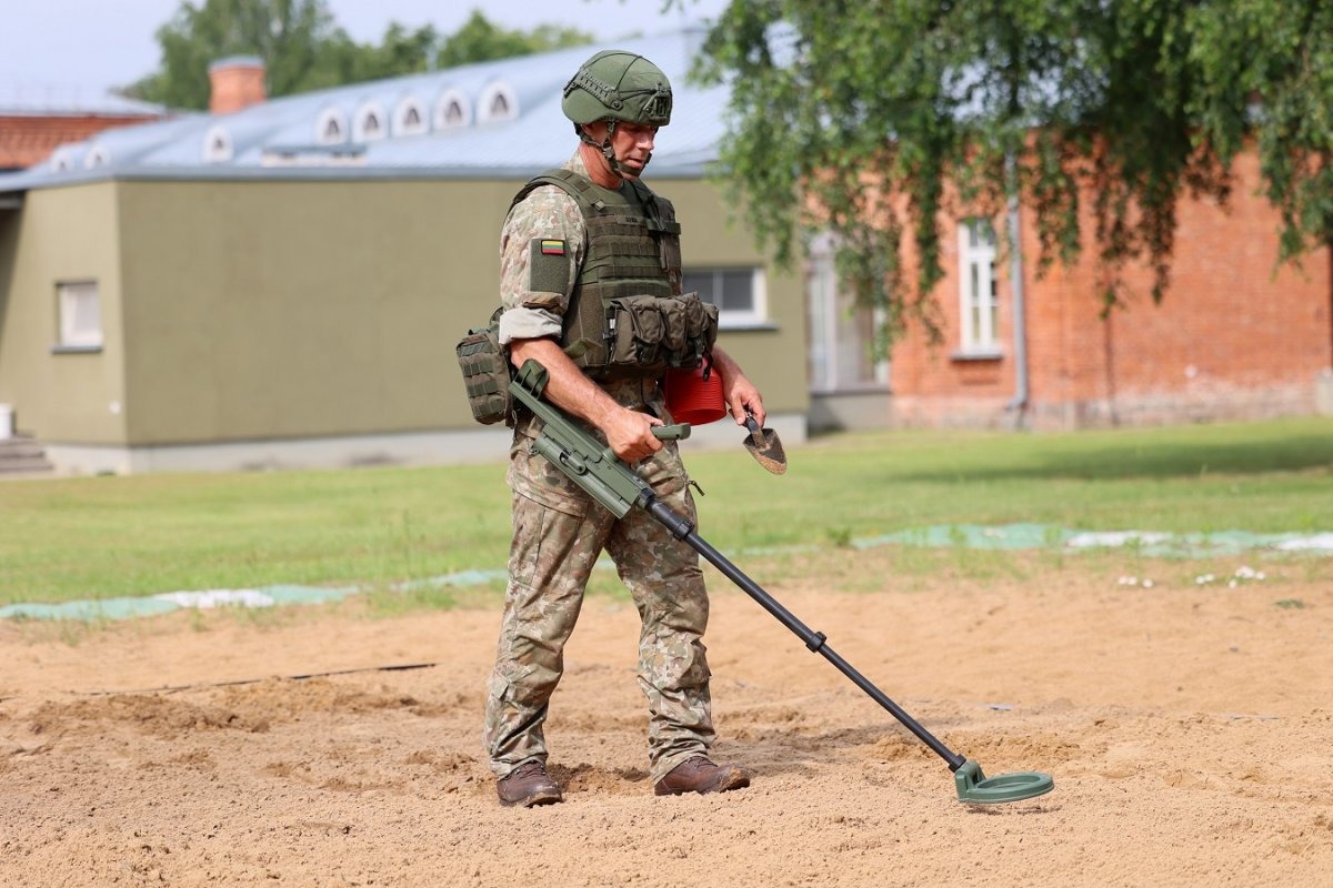 Lithuania is forming a coalition for demining Ukraine