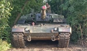 Ukraiński Leopard 2A4 został wyposażony w pancerz reaktywny