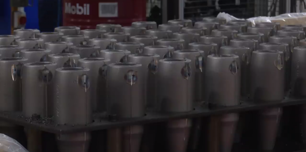 Виробництво 155-мм снарядів L15A1 на підприємстві BAE Systems в Англії. Фото: BAE Systems 