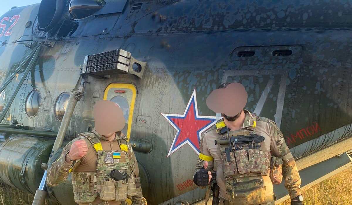 Operation Synytsia (Titmouse) with the flight of Russian Mi-8 to Ukraine was prepared for six months