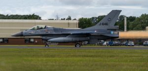 The Netherlands officially approves the transfer of 24 F-16s to Ukraine