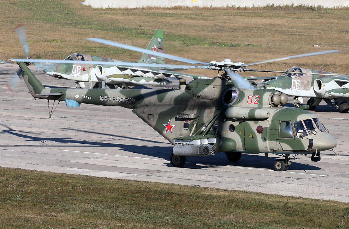 Russian pilot hands over Mi-8 helicopter with spare parts for fighter jets to Ukraine’s Defence Intelligence