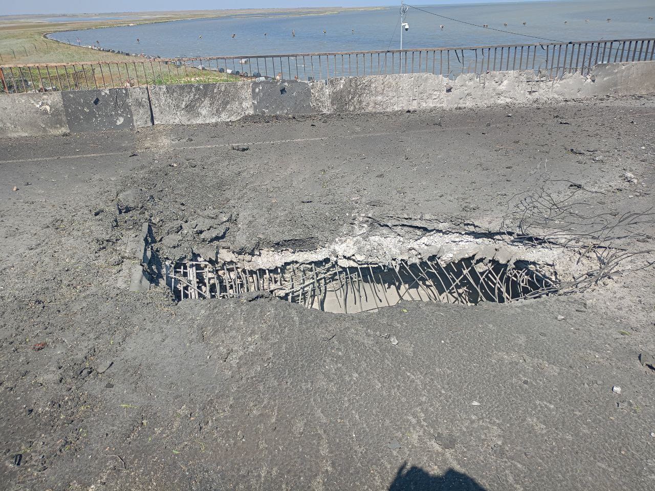 Las Fuerzas Armadas De Ucrania Han Golpeado Los Puentes De Chongar y Genichesk