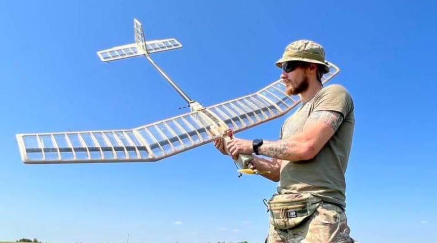 Na Ukrainie został opracowany mały dron rozpoznawczy SpyGun