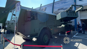 Поляки показали HIMARS і K239 на власному шасі Jelcz