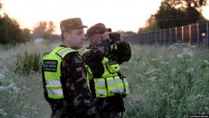 Lithuania sends its border guards to Latvia