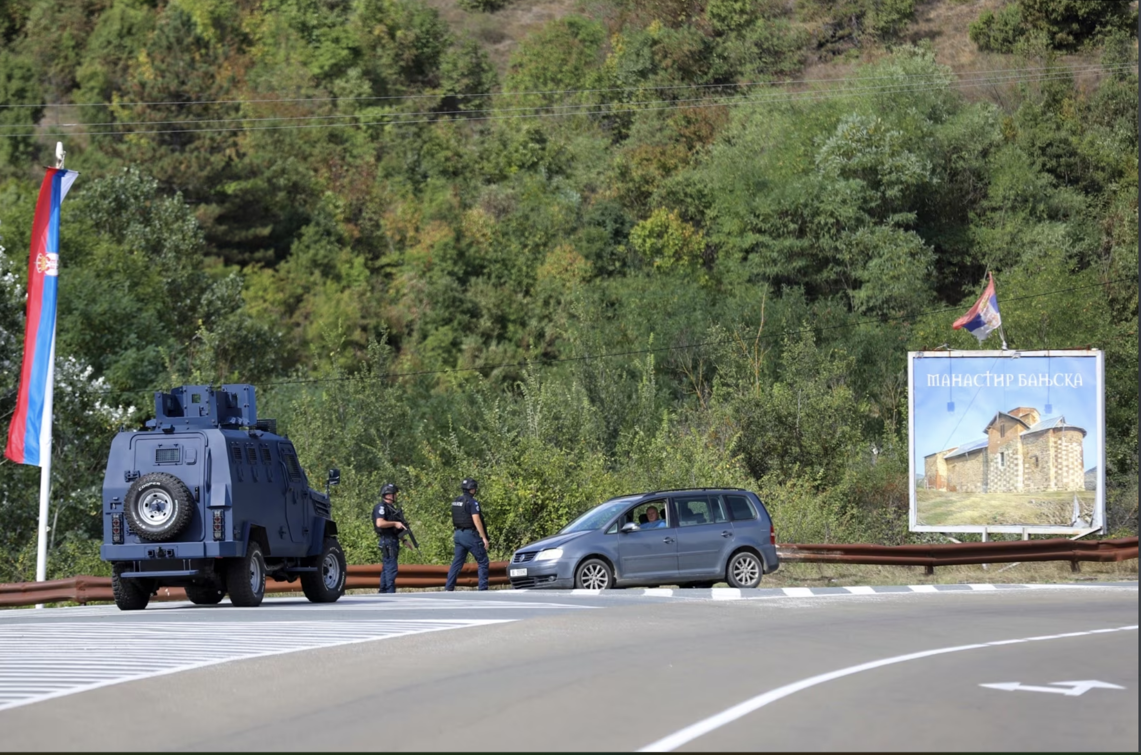 На півночі Косово ескалація через вбивство поліцейського: аналіз подій