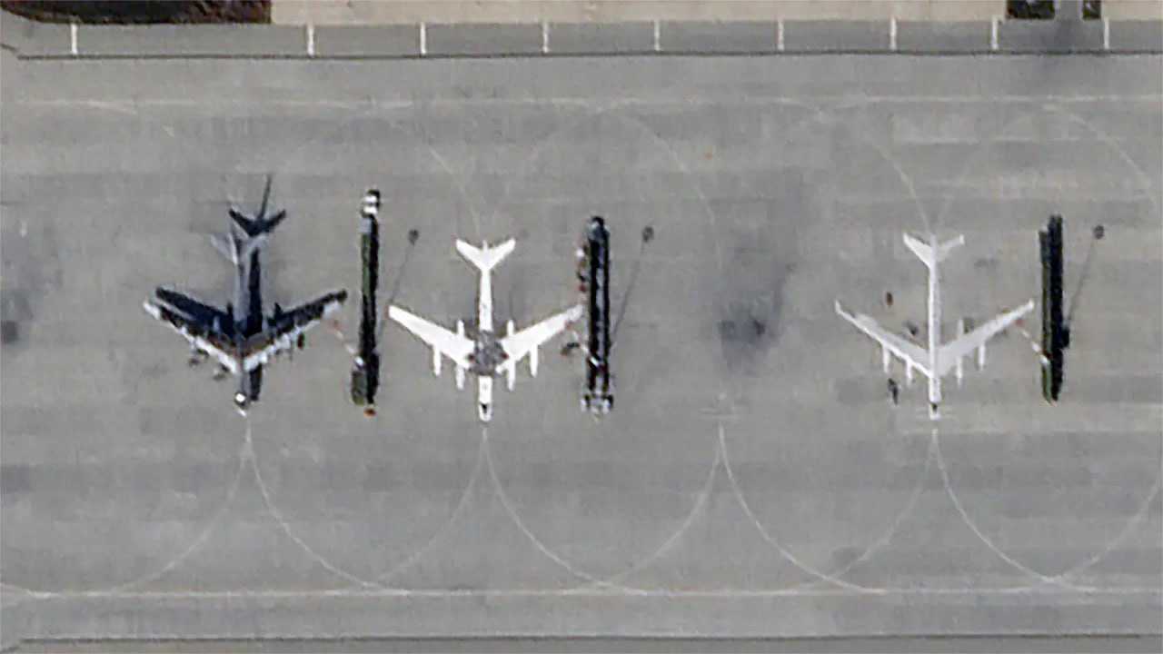 Russians draw Tu-95MS strategic bombers at Engels air base