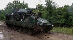 Bradley IFVs and Leopard 2 Tanks Deployed to Defend Avdiivka